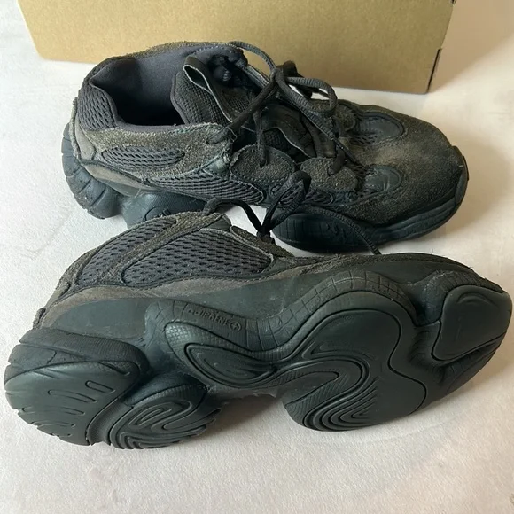 YEEZY 500 Adidas Size 7